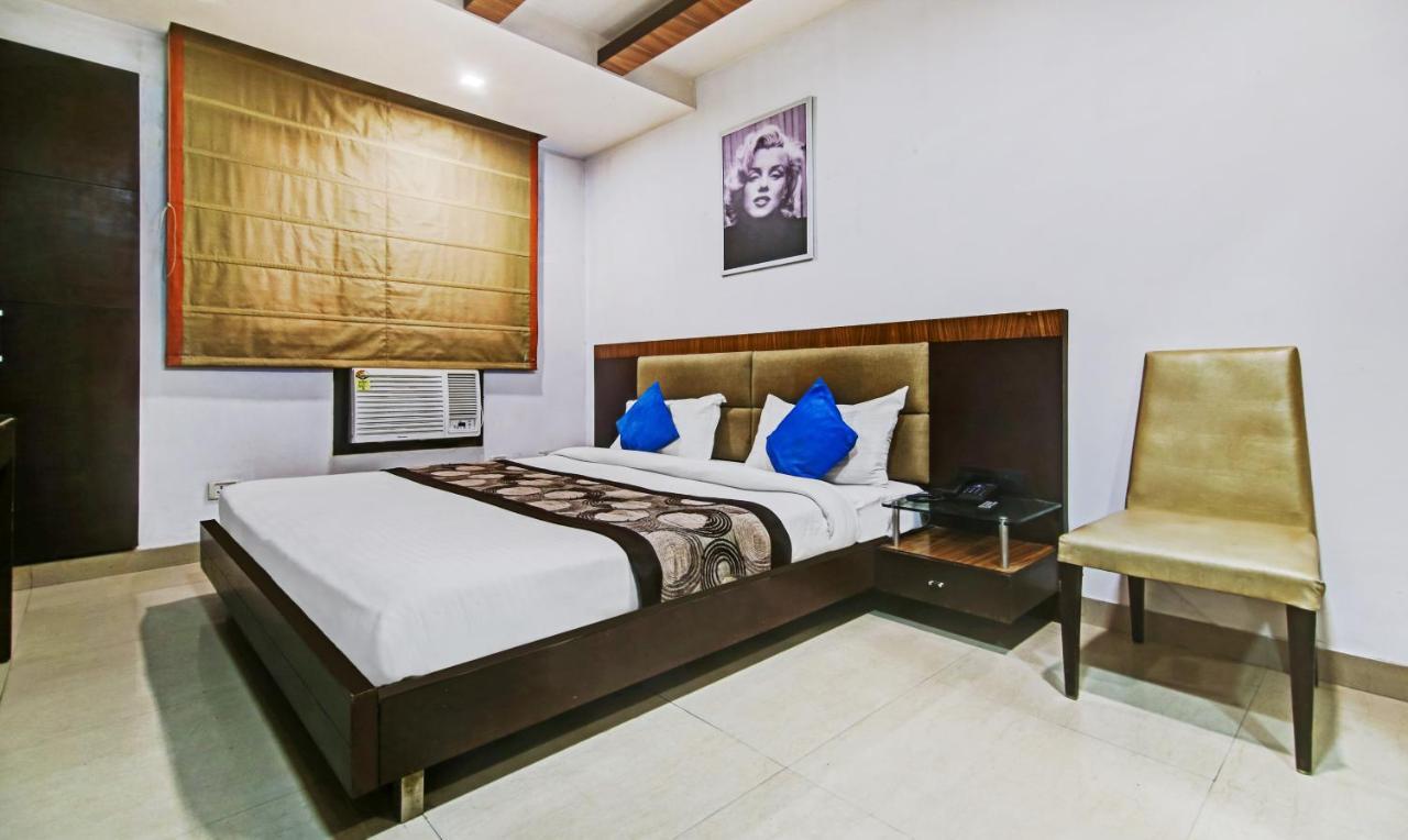 FabHotel Le Grand Nuova Delhi Esterno foto