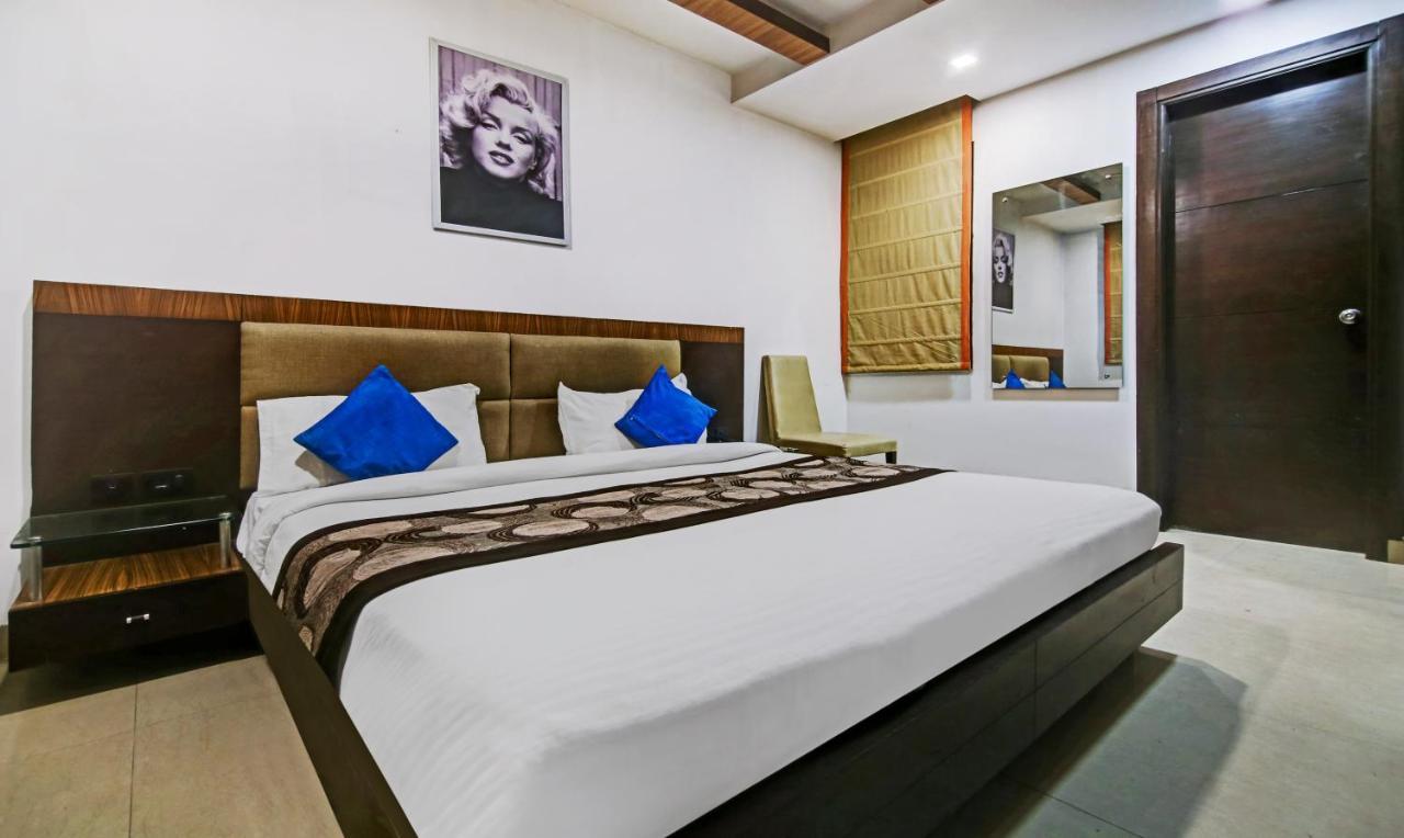 FabHotel Le Grand Nuova Delhi Esterno foto